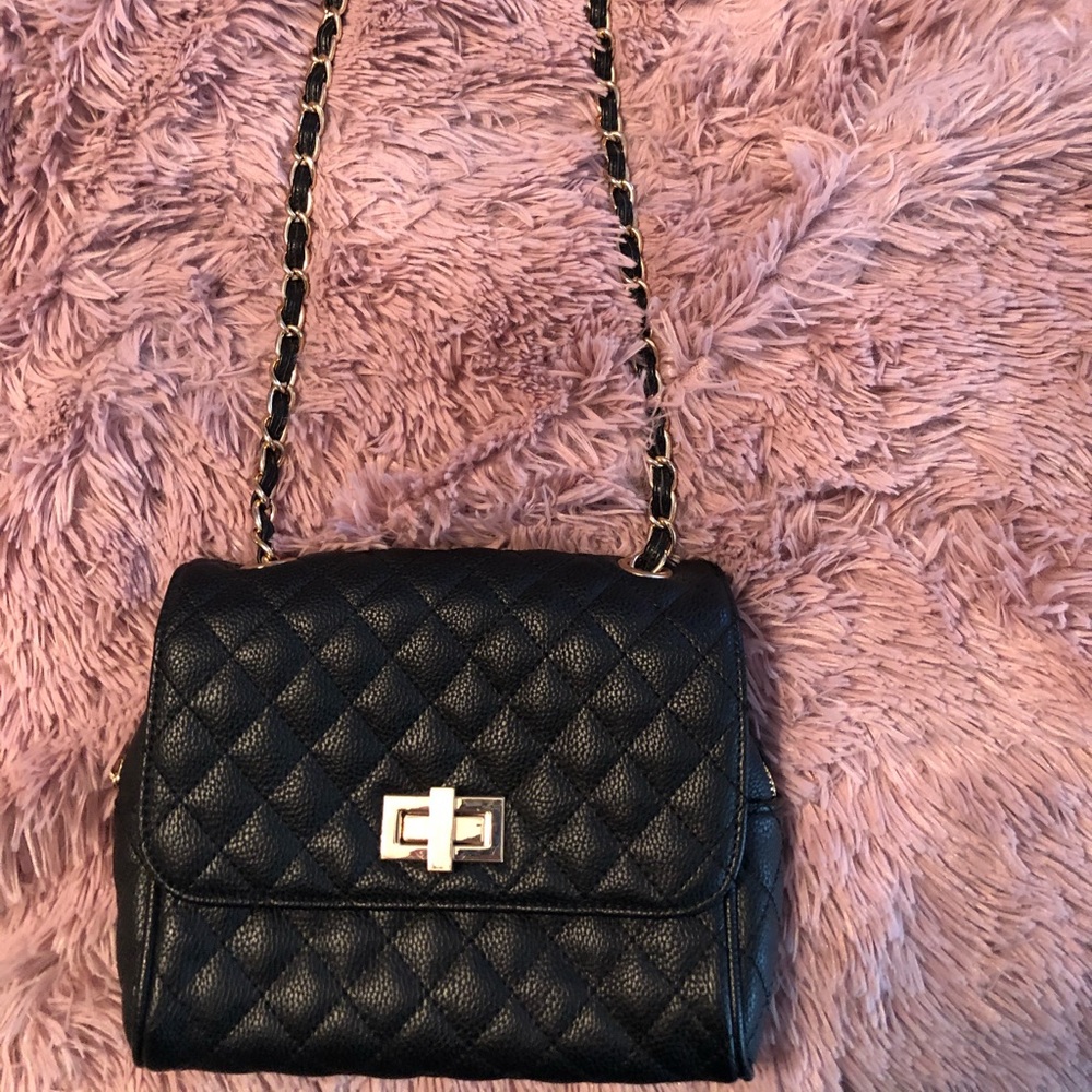 Black faux leather forever 21 purse